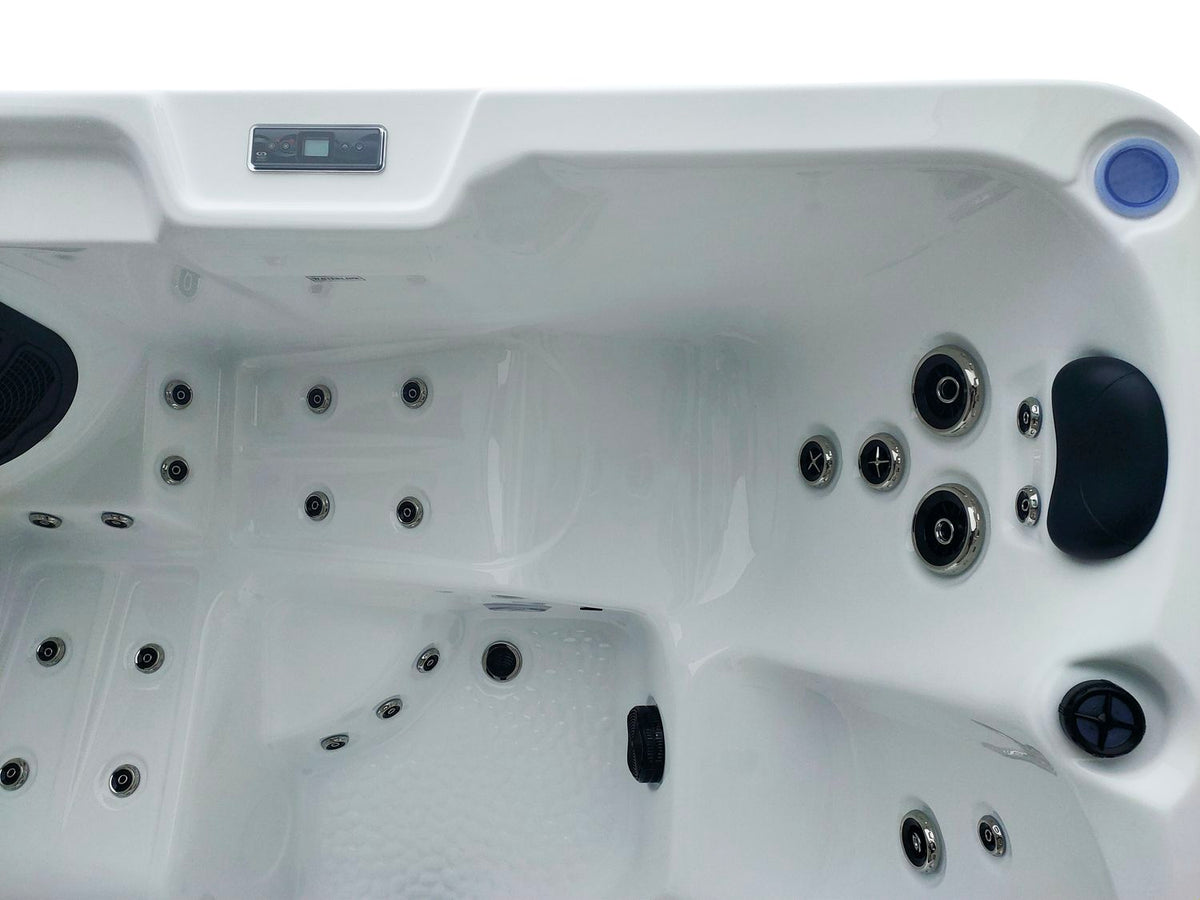 REVOLUTION TRIDENT jakuzzi 200x200x90 cm