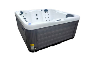 REVOLUTION TRIDENT jakuzzi 200x200x90 cm