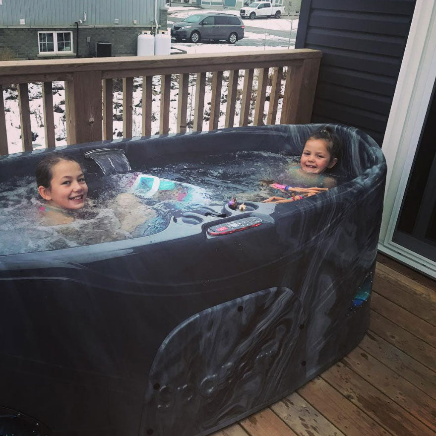 SpaBerry SB5 2 személyes jakuzzi 232,5x126,5x81cm