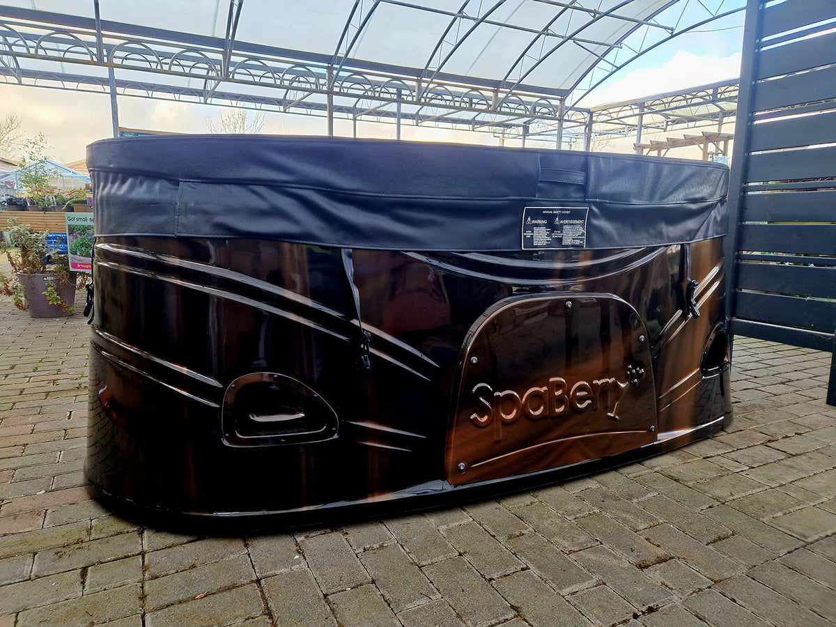 SpaBerry SB5 2 személyes jakuzzi 232,5x126,5x81cm