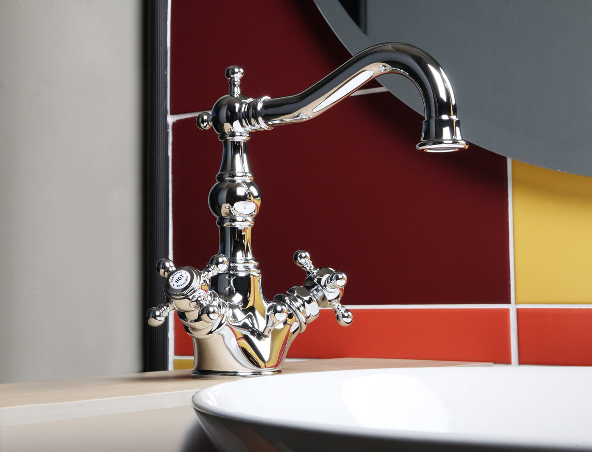 Bugnatese ARCADIA Mosdócsaptelep leeresztővel