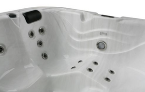 Revolution-spa Compact 200x200x88 cm jakuzzi