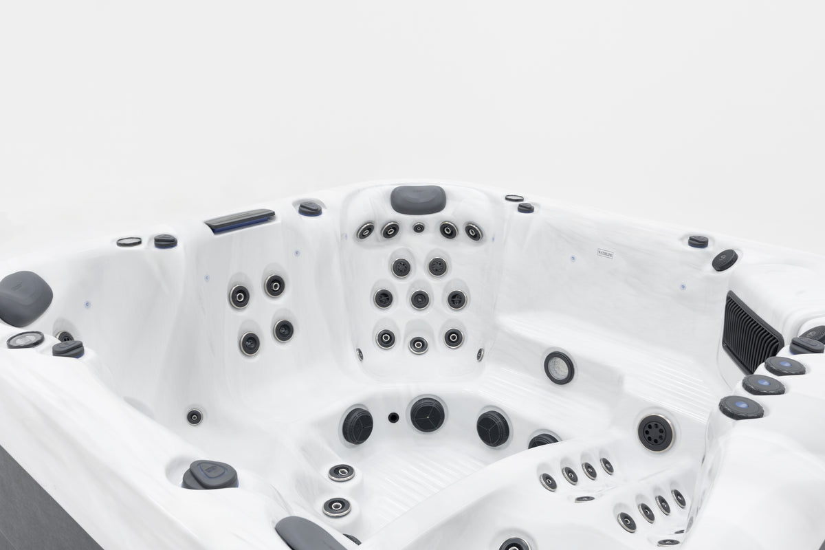 Revolution-spa PS Portofino 2300 × 2300 × 950 mm jakuzzi