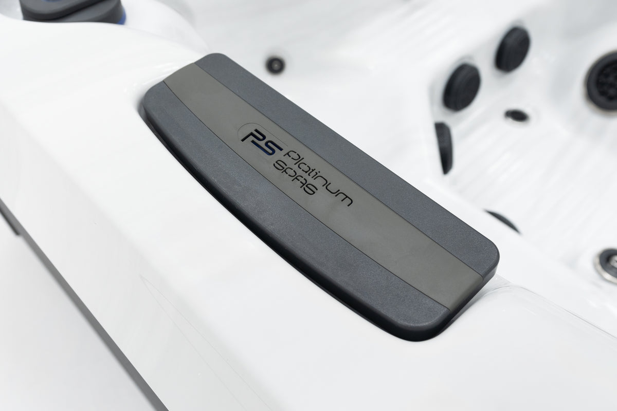 Revolution-spa PS Portofino 2300 × 2300 × 950 mm jakuzzi