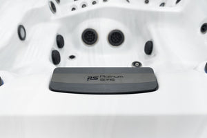 Revolution-spa PS Portofino 2300 × 2300 × 950 mm jakuzzi