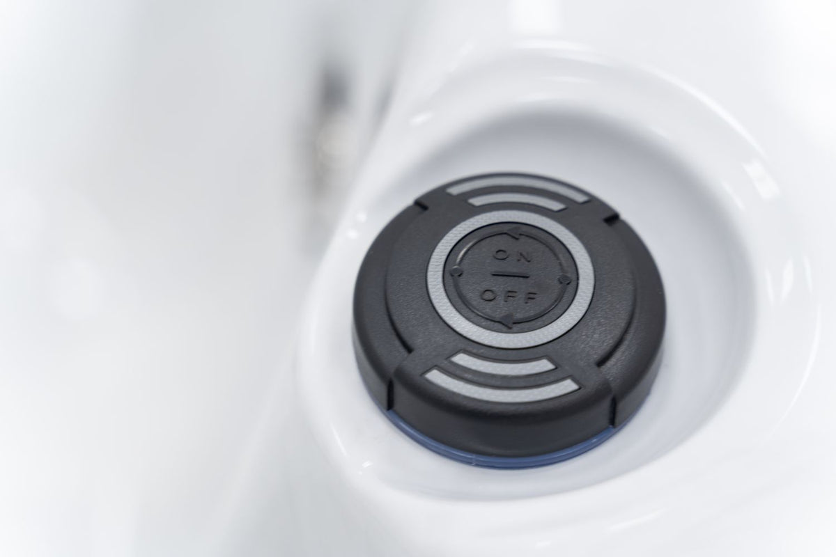 Revolution-spa Earth 200x200x80 7 fős jakuzzi