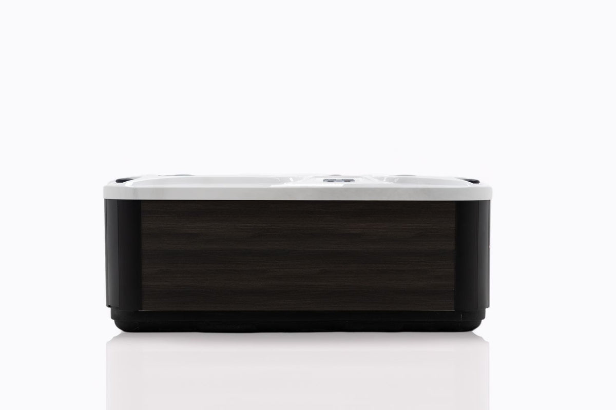 Revolution-spa Earth 200x200x80 7 fős jakuzzi