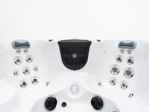 Revolution-spa Jupiter 200x200x80 7 fős jakuzzi