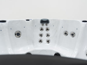 Revolution-spa Mars 200x200x80 5 fős jakuzzi