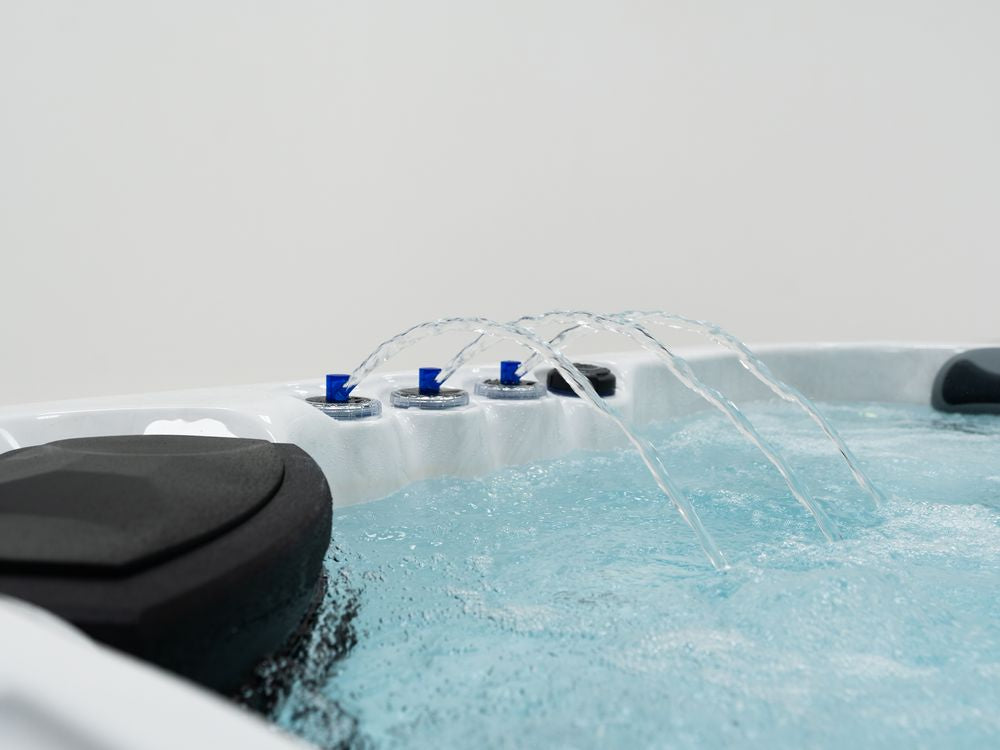 Revolution-spa Mars 200x200x80 5 fős jakuzzi