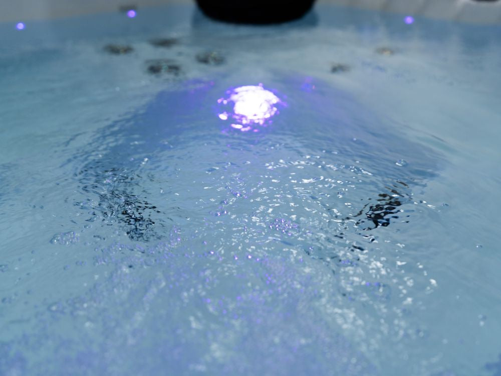 Revolution-spa Mars 200x200x80 5 fős jakuzzi