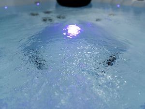 Revolution-spa Mars 200x200x80 5 fős jakuzzi