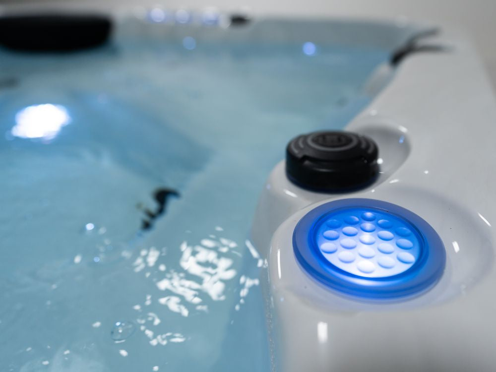 Revolution-spa Mars 200x200x80 5 fős jakuzzi