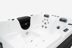 Revolution-spa Mercury 213x165x80 3 fős jakuzzi