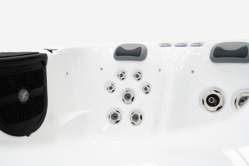 Revolution-spa Mercury 213x165x80 3 fős jakuzzi