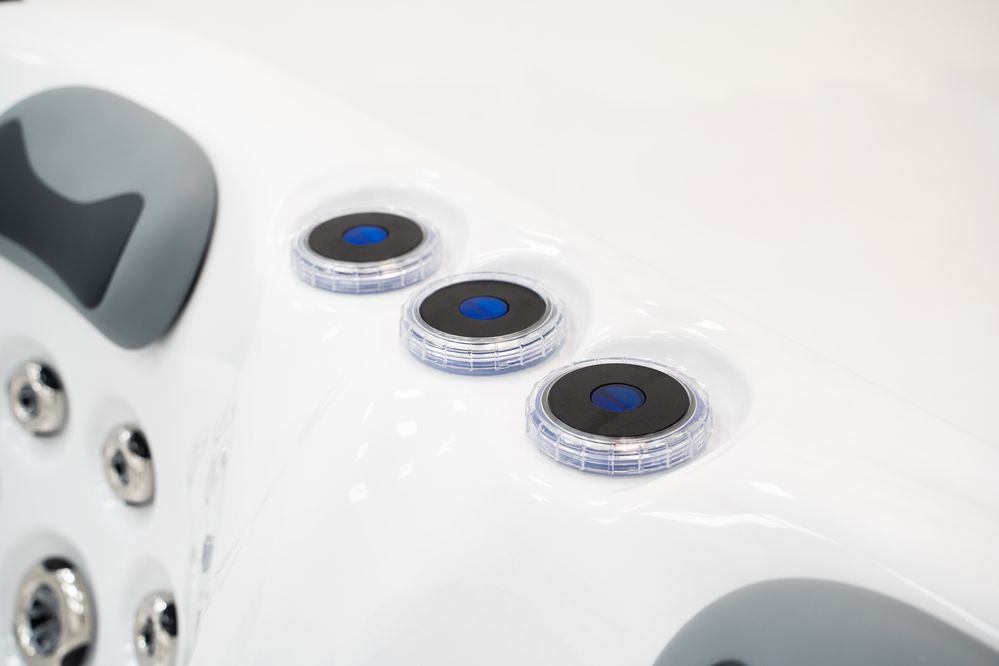 Revolution-spa Mercury 213x165x80 3 fős jakuzzi