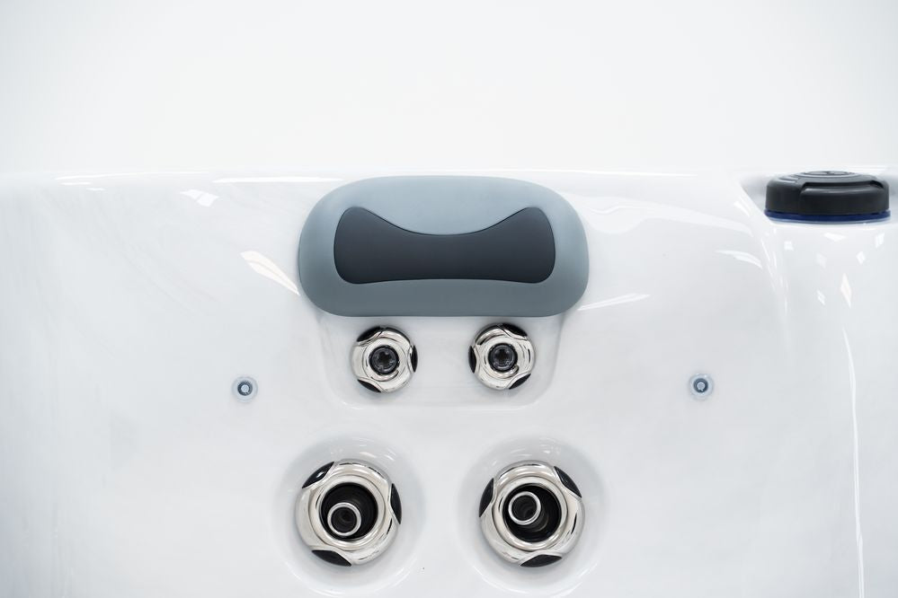 Revolution-spa Mercury 213x165x80 3 fős jakuzzi