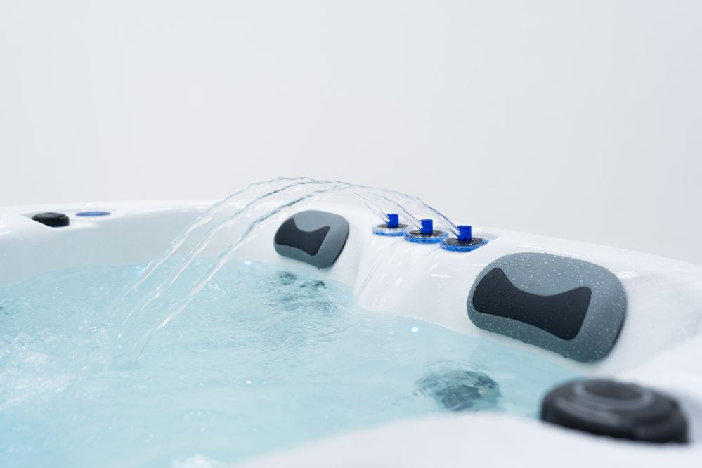 Revolution-spa Mercury 213x165x80 3 fős jakuzzi