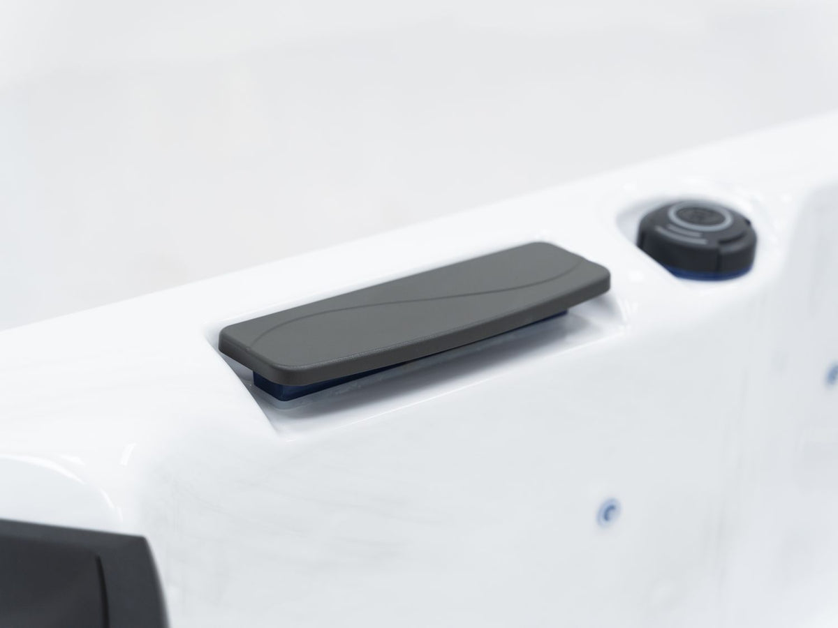 Revolution-spa Neptune 200x200x80 5 fős jakuzzi