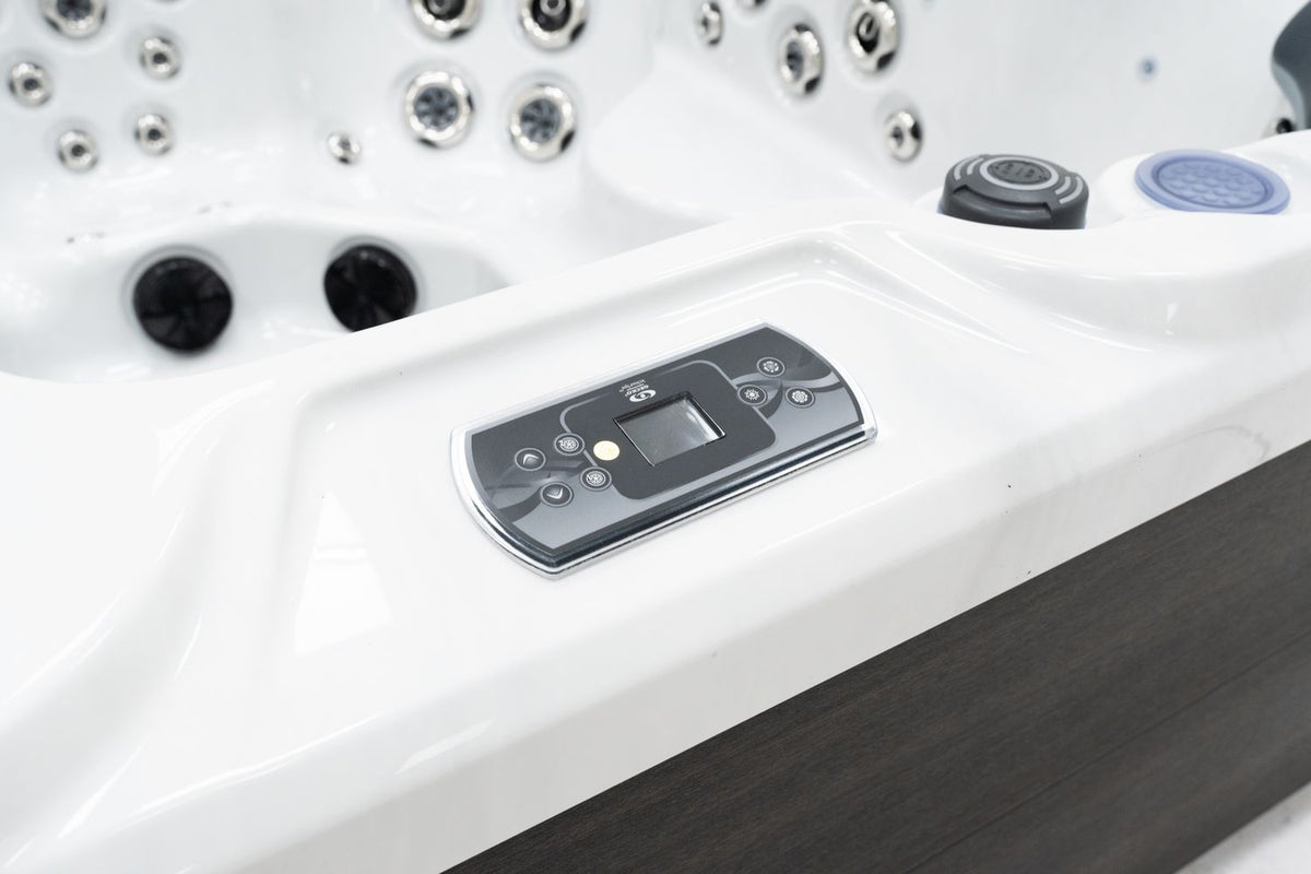 Revolution-spa Pluto 200x200x80 5 fős jakuzzi
