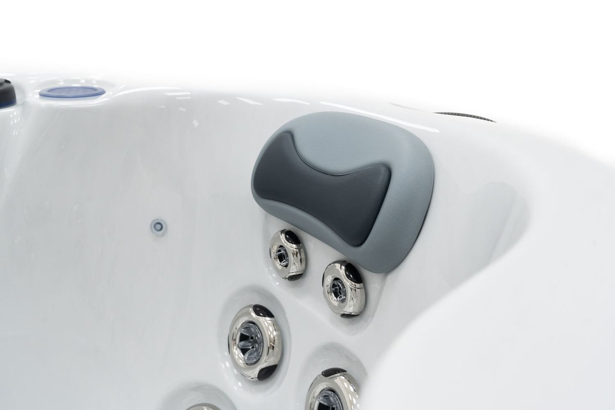 Revolution-spa Pluto 200x200x80 5 fős jakuzzi