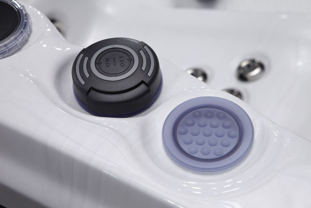 Revolution-spa Saturn 200x200x80 6 fős jakuzzi