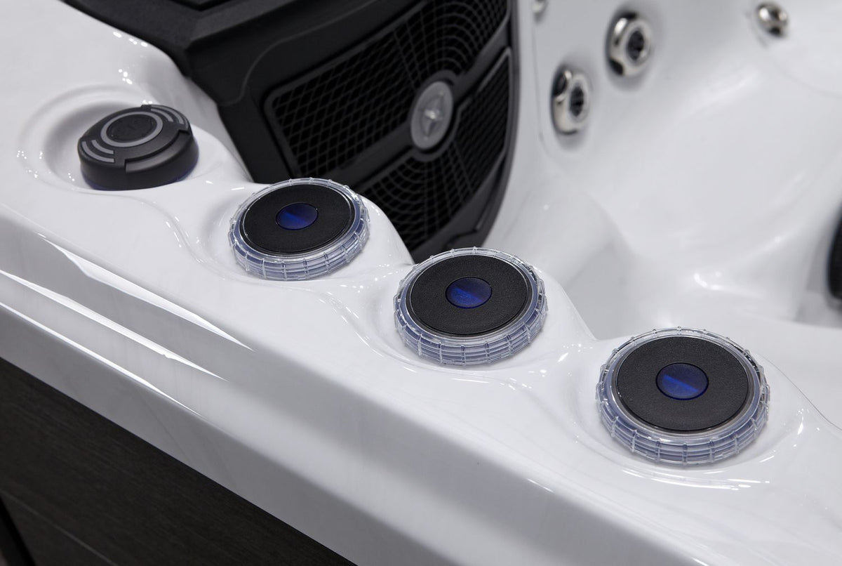 Revolution-spa Saturn 200x200x80 6 fős jakuzzi