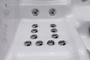 Revolution-spa Saturn 200x200x80 6 fős jakuzzi