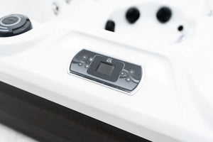Revolution-spa Saturn 200x200x80 6 fős jakuzzi