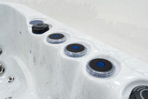 Revolution-spa Saturn 200x200x80 6 fős jakuzzi