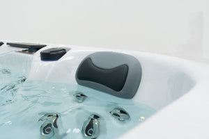 Revolution-spa Saturn 200x200x80 6 fős jakuzzi