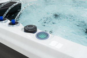 Revolution-spa Saturn 200x200x80 6 fős jakuzzi