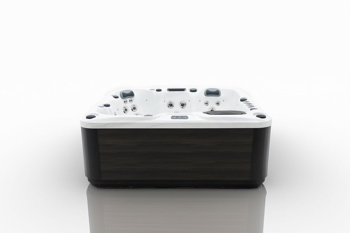 Revolution-spa Saturn 200x200x80 6 fős jakuzzi