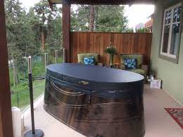 SpaBerry SB5 2 személyes jakuzzi 232,5x126,5x81cm