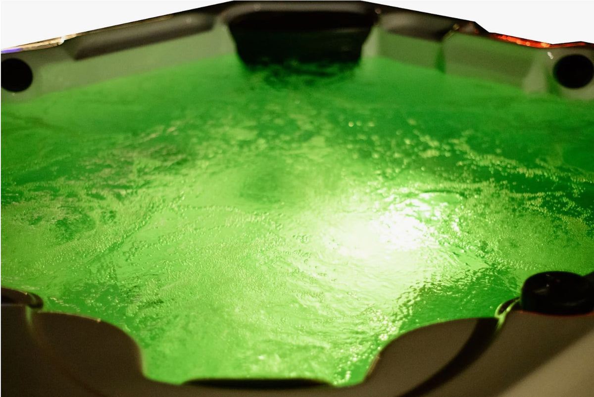 REVOLUTION TRIDENT jakuzzi 200x200x90 cm