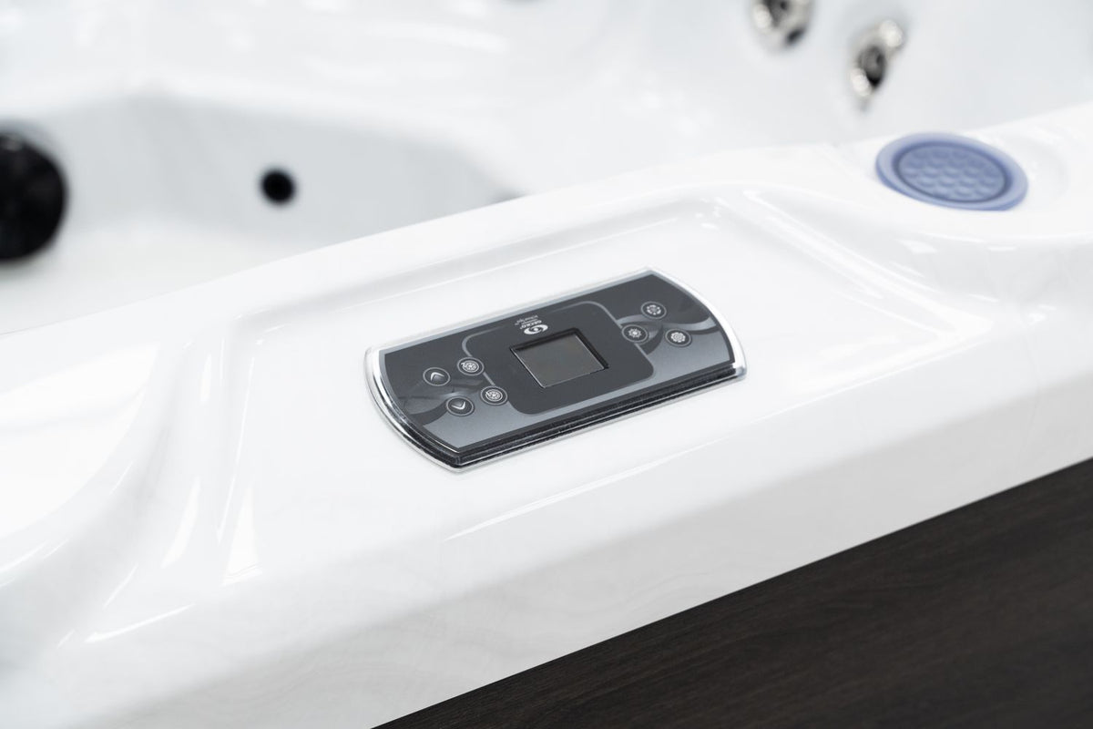 Revolution-spa Uranus 200x200x80 5 fős jakuzzi