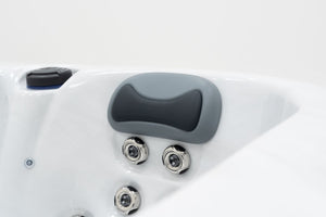 Revolution-spa Uranus 200x200x80 5 fős jakuzzi