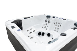 Revolution-spa Uranus 200x200x80 5 fős jakuzzi