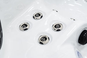 Revolution-spa Uranus 200x200x80 5 fős jakuzzi