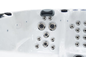 Revolution-spa Uranus 200x200x80 5 fős jakuzzi