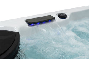 Revolution-spa Uranus 200x200x80 5 fős jakuzzi