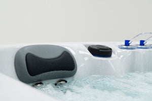 Revolution-spa Uranus 200x200x80 5 fős jakuzzi