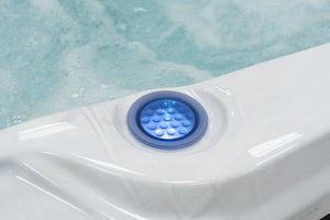 Revolution-spa Uranus 200x200x80 5 fős jakuzzi