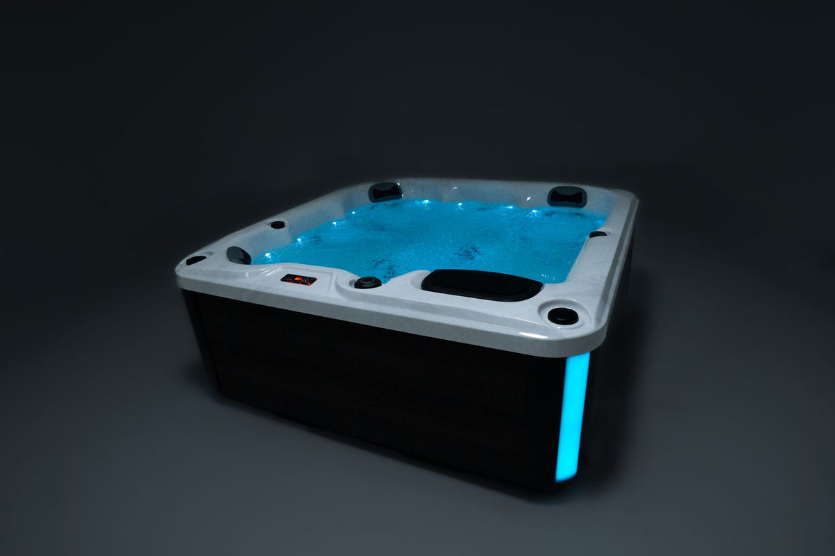 Revolution-spa Venus 200x200x80 6 fős jakuzzi