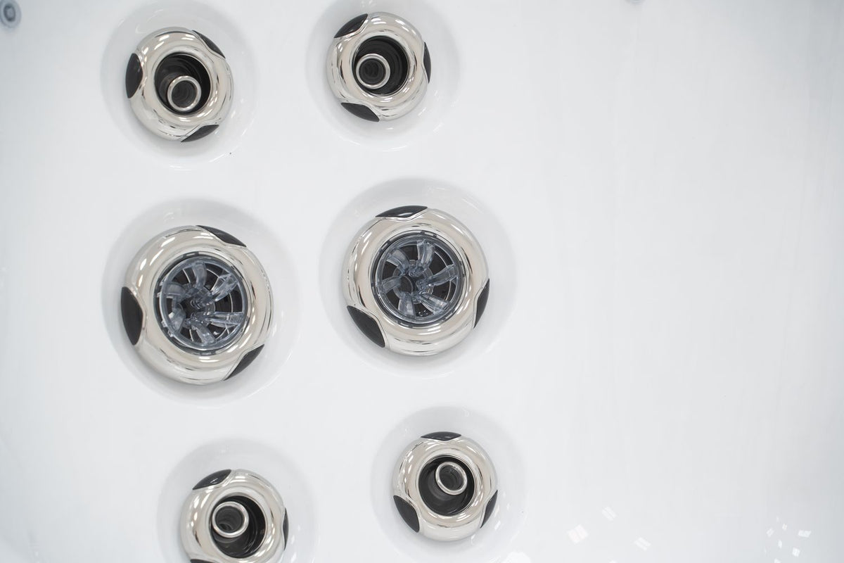 Revolution-spa Venus 200x200x80 6 fős jakuzzi