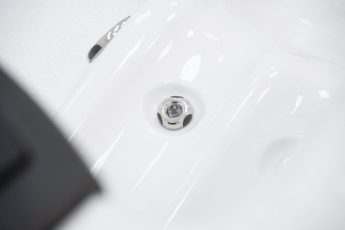 Revolution-spa Venus 200x200x80 6 fős jakuzzi