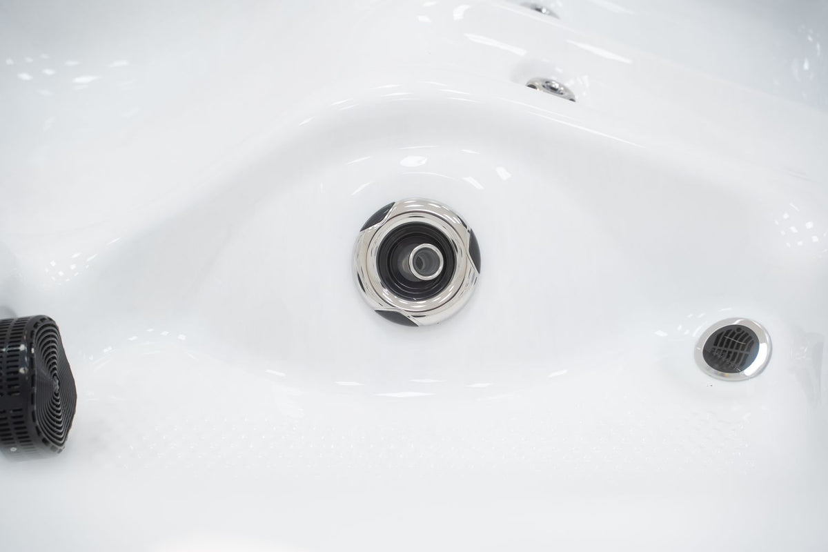 Revolution-spa Venus 200x200x80 6 fős jakuzzi