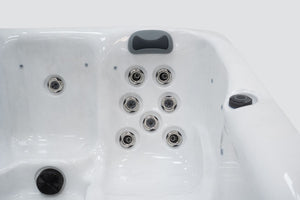 Revolution-spa Venus 200x200x80 6 fős jakuzzi