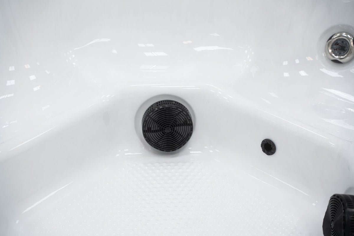 Revolution-spa Venus 200x200x80 6 fős jakuzzi