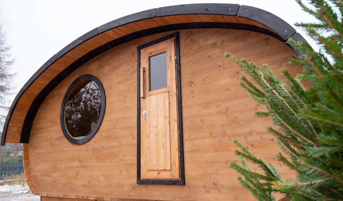 Nagy Hobbit szaunaház 500x386 cm